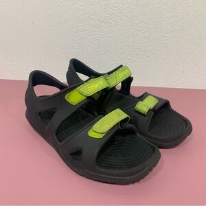 Crocs Swiftwater River Junior Size 2 Black Neon Green Strappy Slip On Sandals J2